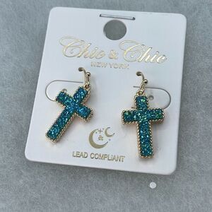NWT Chic & Chic shimmering druzy quartz cross in turquoise blue earrings.